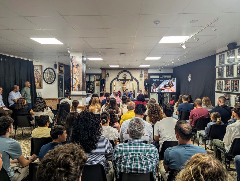 UNA HERMANDAD QUE CRECE, UNA HISTORIA QUE CONTINUA